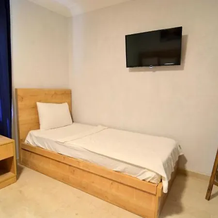 Hotel Ados
