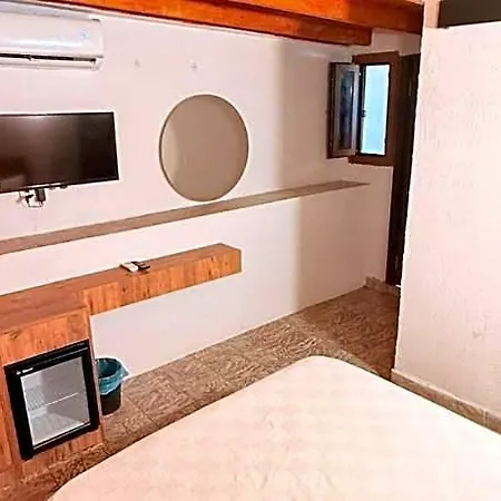 Ados 2* Çeşme