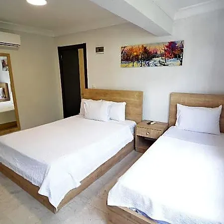 Ados Hotel Çeşme